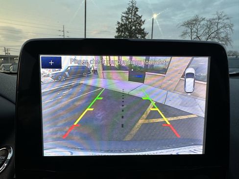 Used 2020 Ford EcoSport Titanium image 25