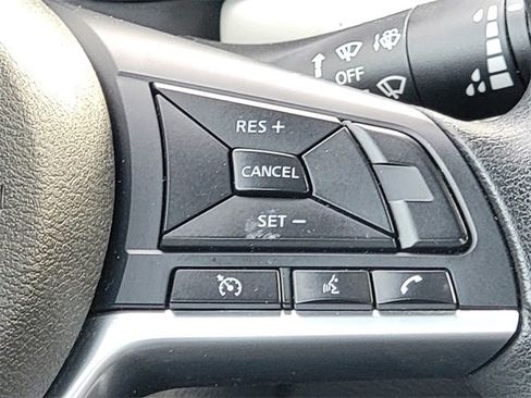 Used 2020 Nissan Versa SV image 35