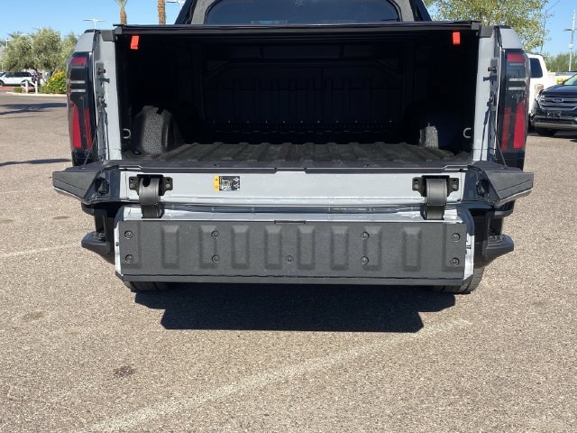 Used 2025 GMC Sierra EV Denali AWD/4WD image 13
