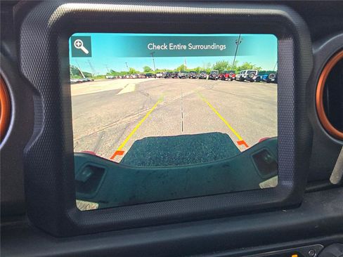 Used 2021 Jeep Gladiator Mojave AWD/4WD image 9