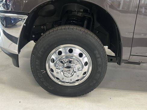 New 2026 RAM 3500 Laramie AWD/4WD image 25
