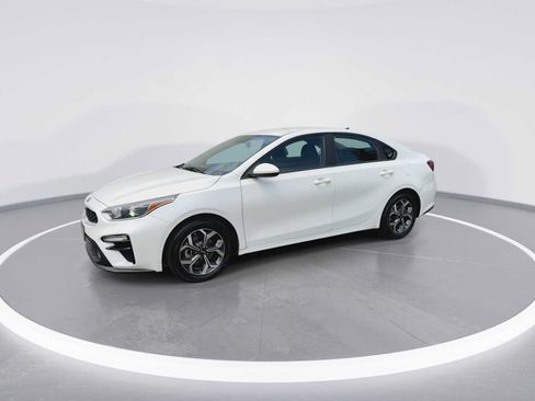 Used 2021 Kia Forte LXS FWD image 4