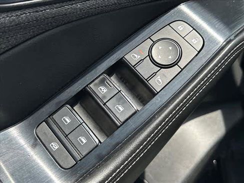 Used 2022 Nissan Rogue SV AWD/4WD image 14