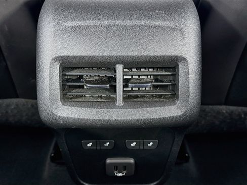 Used 2020 Chevrolet Equinox Premier FWD image 25