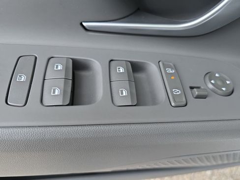 Certified 2024 Hyundai Elantra SE FWD image 25