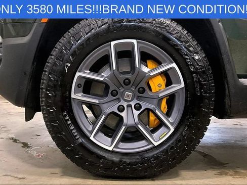 Used 2023 Rivian R1S Adventure AWD/4WD image 9