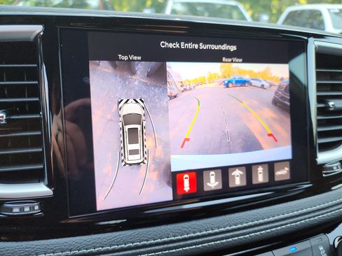 New 2026 Chrysler Pacifica Select image 33