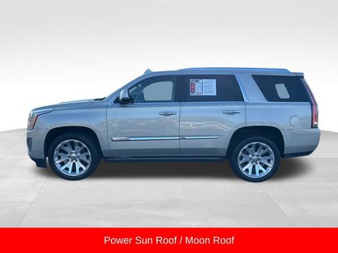 Used 2017 Cadillac Escalade Premium Luxury image 4