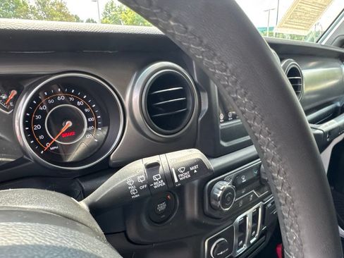 Used 2023 Jeep Wrangler Sport AWD/4WD image 46
