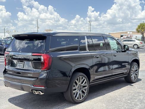 New 2026 GMC Yukon XL Denali Ultimate AWD/4WD image 3