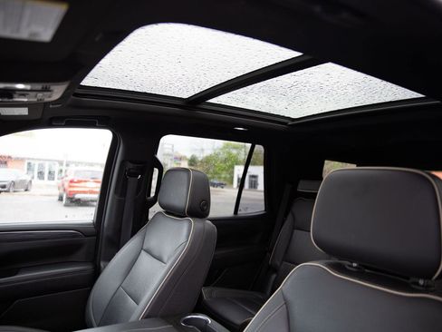 Used 2023 GMC Yukon SLT w/ SLT Premium Package AWD/4WD image 21