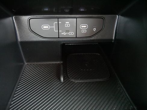 Used 2025 Kia Sorento SX AWD/4WD image 29
