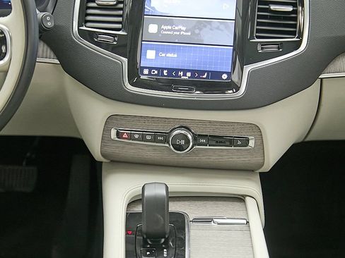 Used 2023 Volvo XC90 T8 Plus w/ Protection Package Premier AWD/4WD image 29