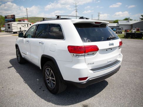 Used 2017 Jeep Grand Cherokee Limited AWD/4WD image 7