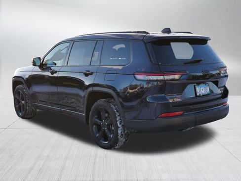 Used 2024 Jeep Grand Cherokee L Limited w/ Black Appearance Package image 6