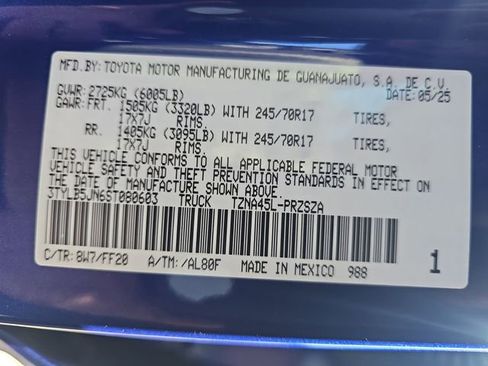 Used 2025 Toyota Tacoma SR5 image 33