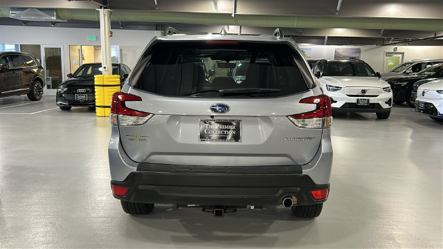 Certified 2022 Subaru Forester Limited AWD/4WD image 5