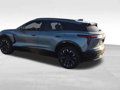 Certified 2025 Chevrolet Blazer EV RS AWD/4WD image 3