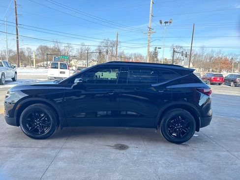 Used 2022 Chevrolet Blazer LT w/ Midnight/Sport Edition image 7
