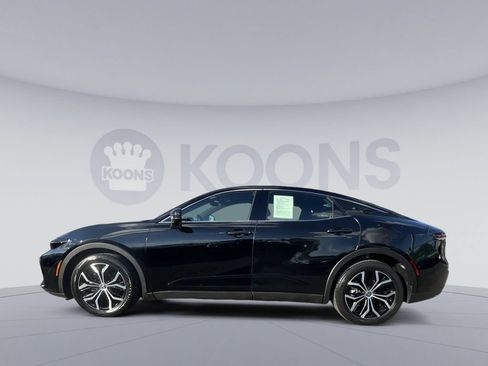Used 2024 Toyota Crown AWD/4WD image 7
