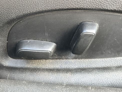 Used 2023 Chevrolet Camaro LT RWD image 18