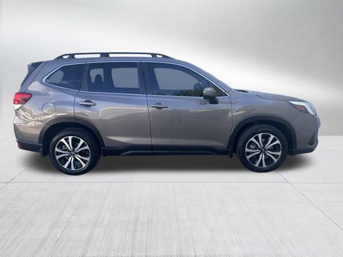 Used 2024 Subaru Forester Limited AWD/4WD image 5