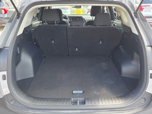 Used 2025 Kia Sportage LX FWD image 12