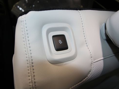 New 2026 Ford Expedition Max Platinum AWD/4WD image 25