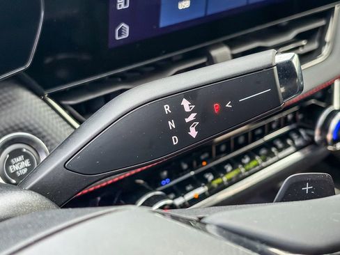 Used 2025 Chevrolet Equinox RS w/ Safety and Technology Package image 43