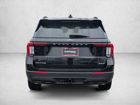 New 2026 Ford Explorer Active image 7