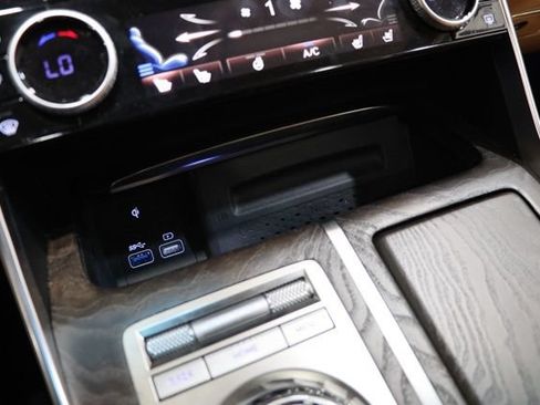 Used 2024 Genesis GV80 2.5T w/ Advanced Package AWD/4WD image 32
