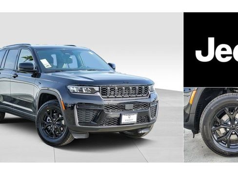 New 2026 Jeep Grand Cherokee Altitude image 1