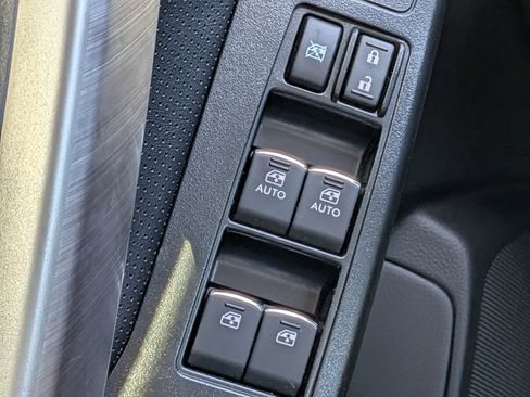 Used 2018 Subaru Forester 2.5i Premium image 23