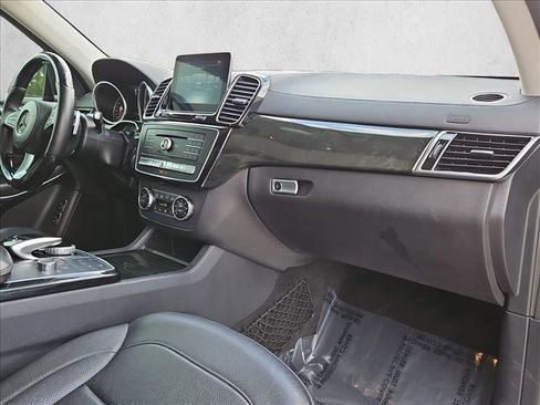 Used 2018 Mercedes-Benz GLS 550 4MATIC image 24