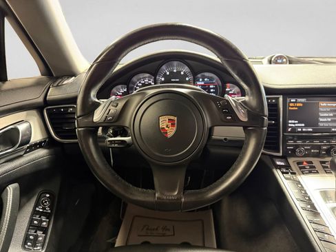 Used 2014 Porsche Panamera 4 w/ Premium Package AWD/4WD image 18