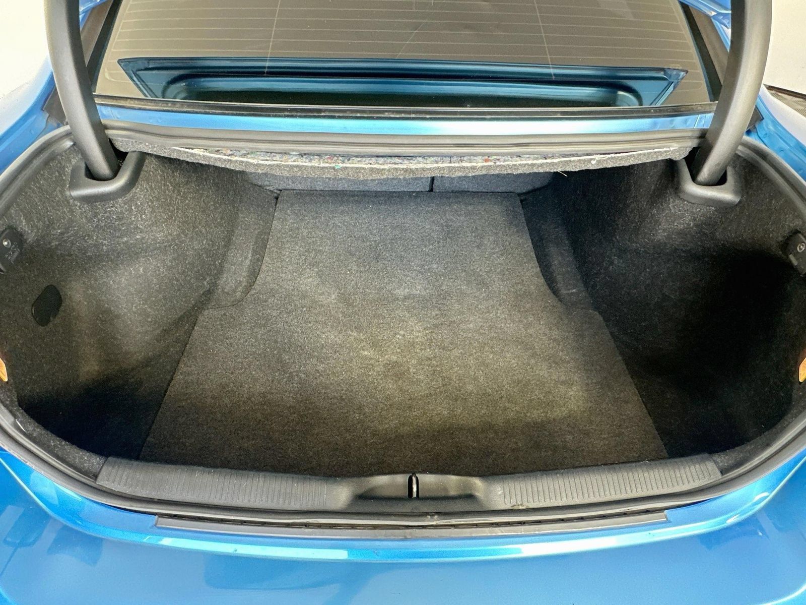 Used 2015 Dodge Charger R/T RWD image 22