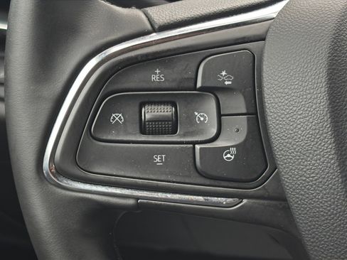 Used 2025 Buick Envista Preferred w/ Convenience I Package FWD image 11