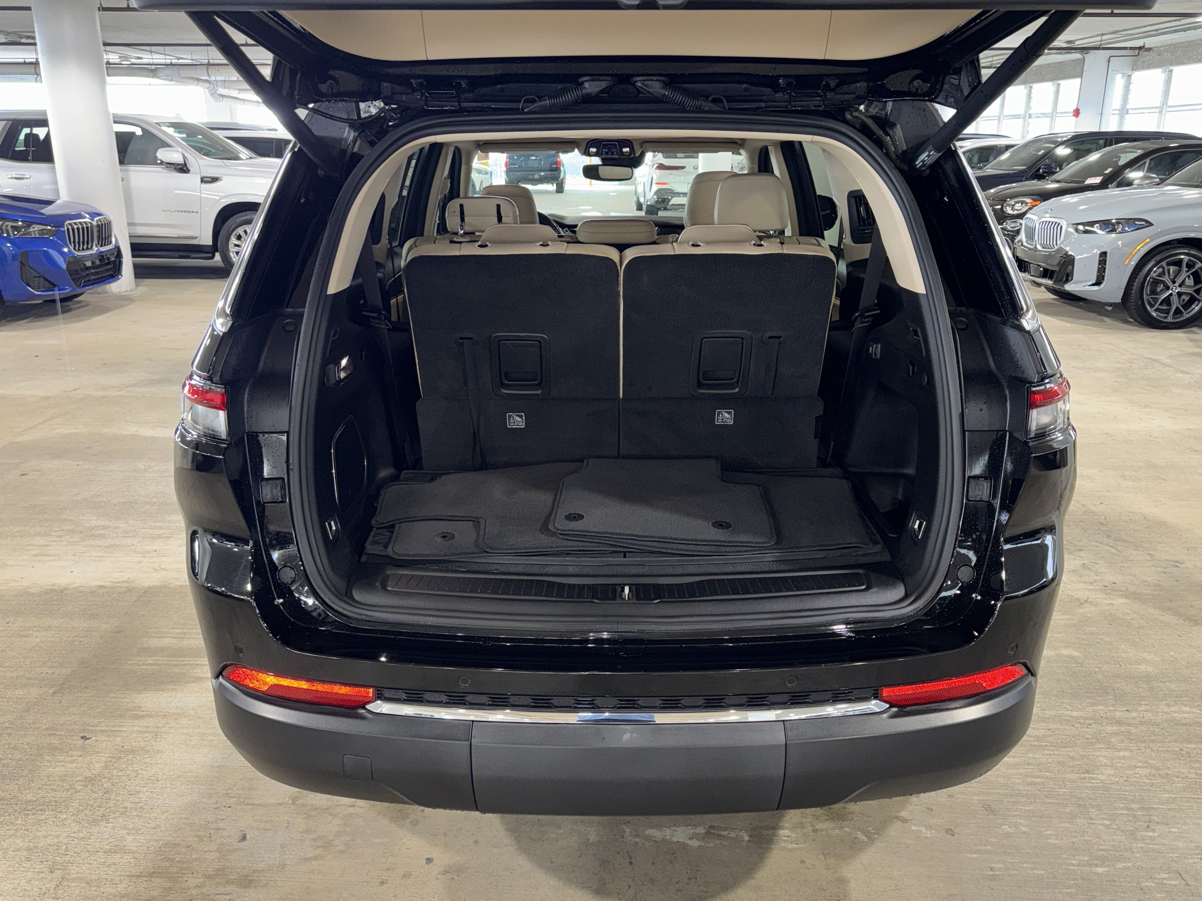Used 2021 Jeep Grand Cherokee L Limited RWD image 14