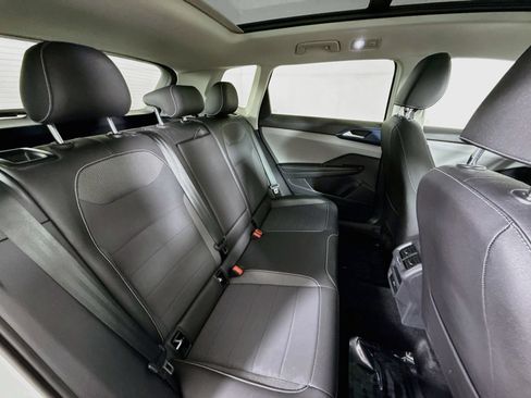 Certified 2024 Volkswagen Taos SE AWD/4WD image 25
