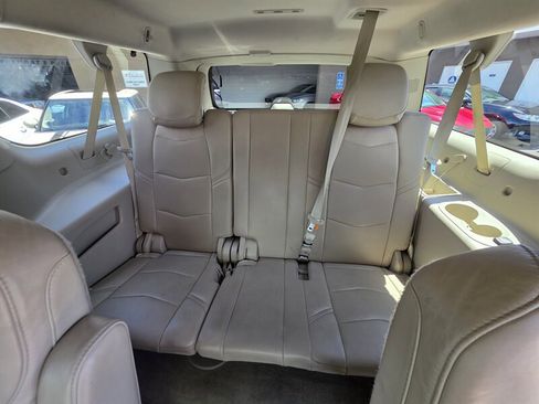 Used 2015 Cadillac Escalade ESV Luxury image 16