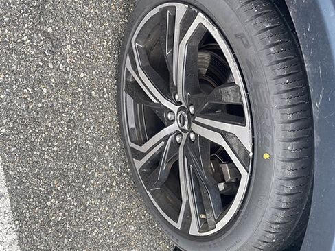 Used 2025 Volvo S60 B5 Core image 11