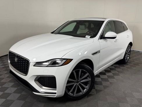 Used 2026 Jaguar F-PACE R-Dynamic S image 2