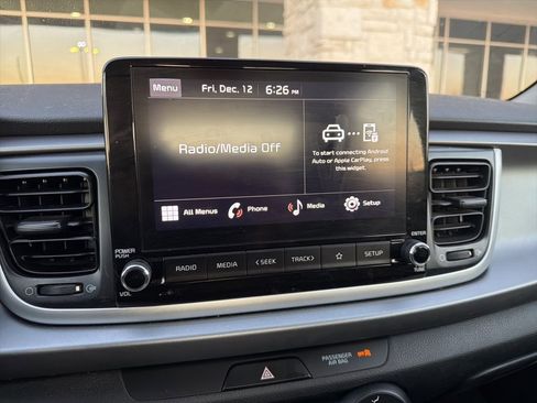 Used 2023 Kia Rio LX image 9