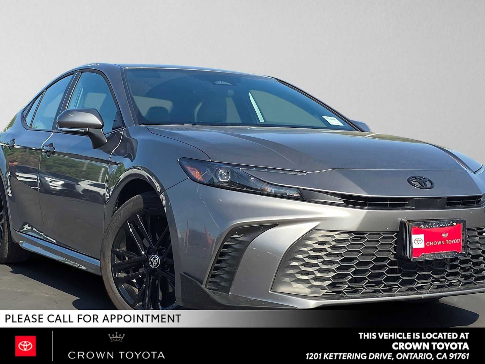 Used 2026 Toyota Camry SE AWD/4WD image 1
