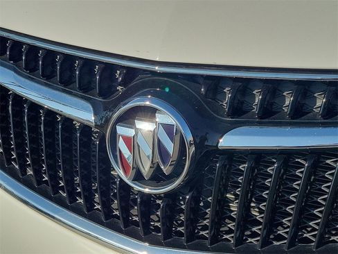 Used 2022 Buick Encore Preferred w/ Safety Package image 28