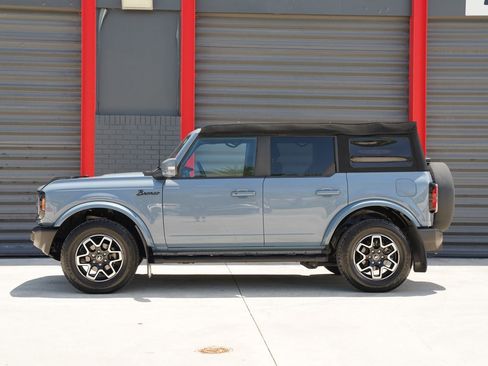 Used 2023 Ford Bronco Outer Banks AWD/4WD image 6