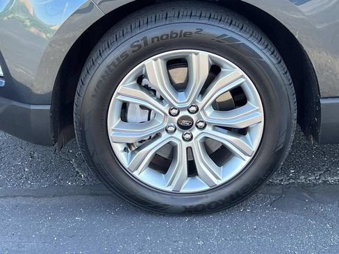 Certified 2023 Ford Edge Titanium w/ Equipment Group 301A AWD/4WD image 10