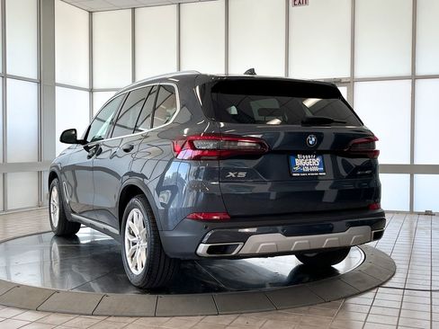 Used 2022 BMW X5 xDrive40i w/ Premium Package image 9