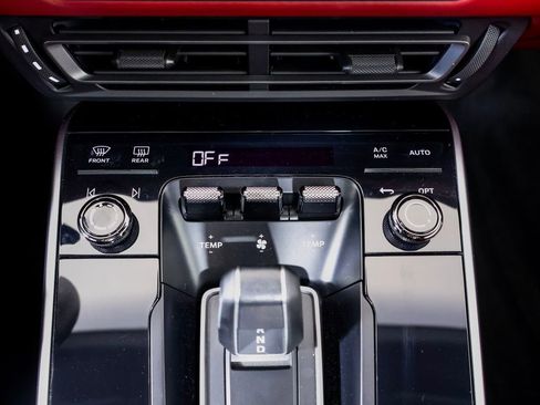 Certified 2021 Porsche 911 Targa 4S AWD/4WD image 21