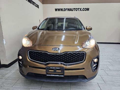 Used 2017 Kia Sportage EX image 4